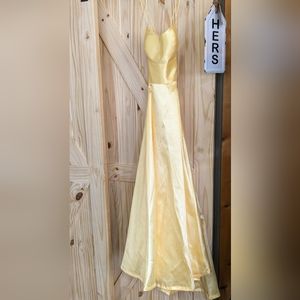 Golden prom dress
